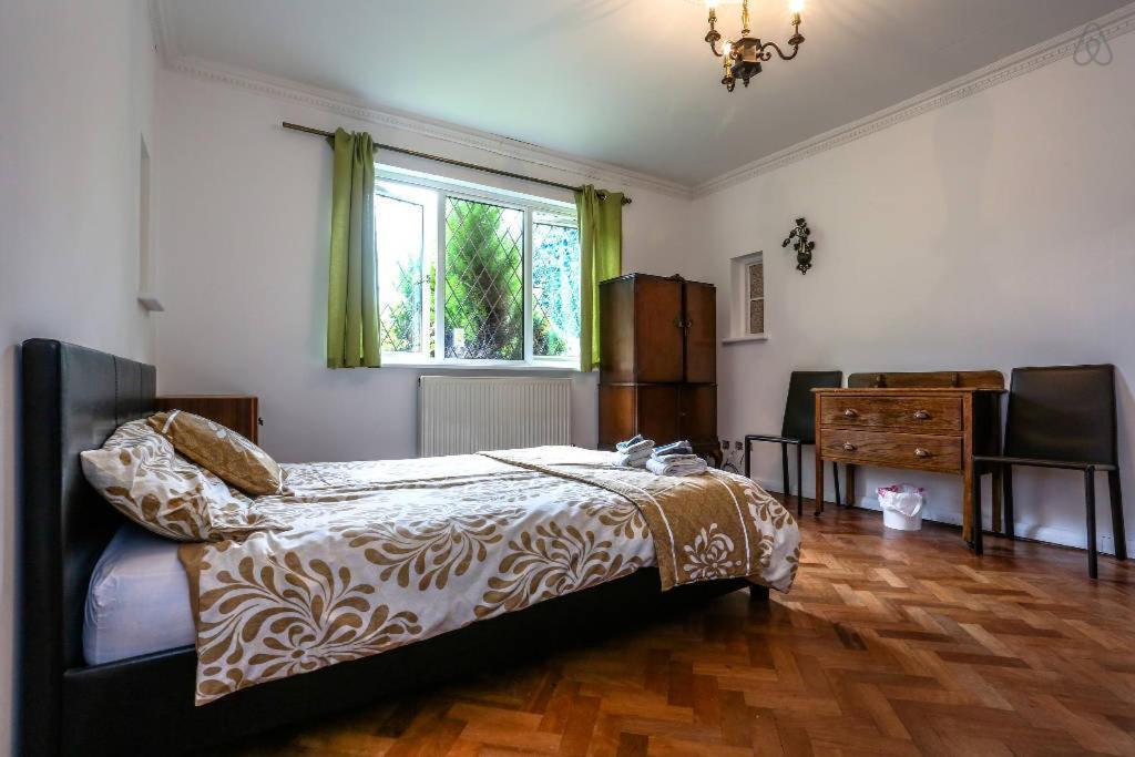 Whetstone Oyo Guest House Ellipse מראה חיצוני תמונה