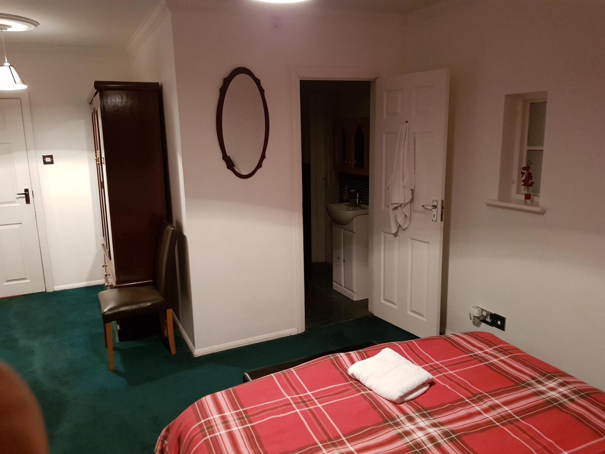 Whetstone Oyo Guest House Ellipse מראה חיצוני תמונה